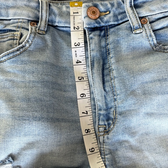 AE Denim Curvy High Waist short size 6 lace pockets - Picture 11 of 12